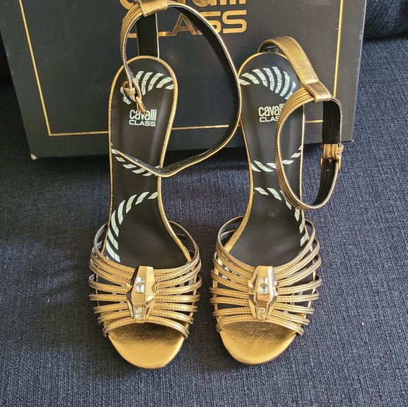 Brand New Cavalli Shoes 👠👠 - Picture 4 of 4